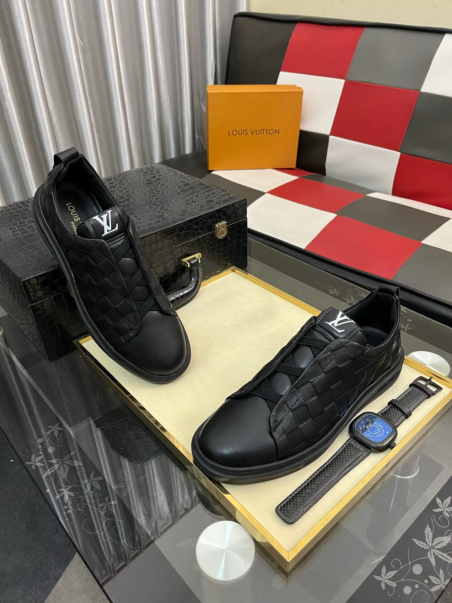 Men's shoes💰: 438⌚️⌚️"Loui* Vuitto*" LV's new Gaobang sports and casual shoes, imported first-layer cowhide ➕ imported sheepskin lining, high-end and comfortable, original outsole is light and wear-resistant! Purely handmade, details determine quality! Size 38-444️⃣Colors available
